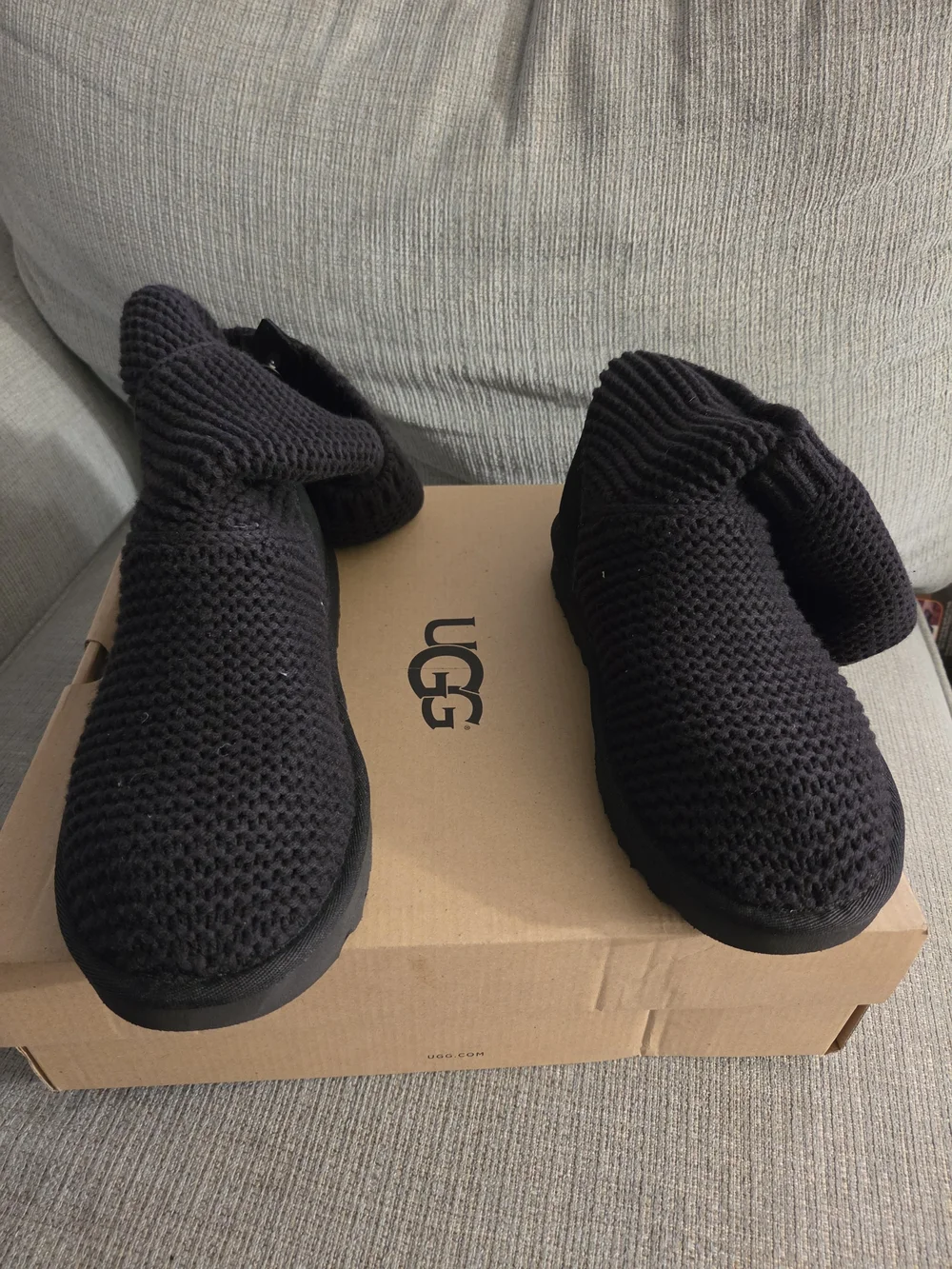 UGG Men's Black Knit Slip-On Loafers - Comfortable Everyday Shoes